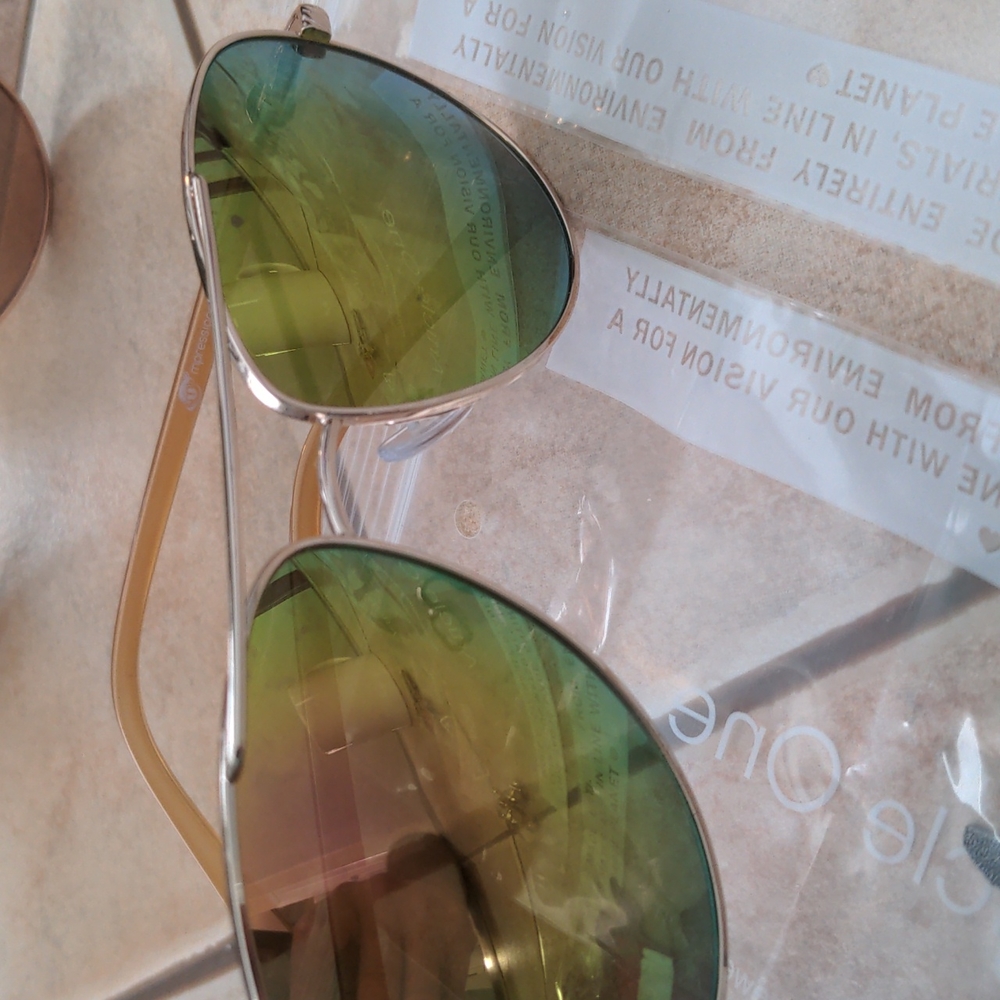 3 Glasses Bundle - image 5